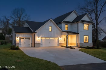 8151 Nubbin Ridge Dr, Knoxville, TN 37919