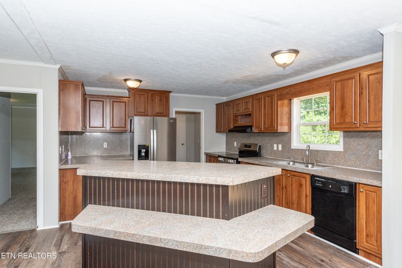 8154 Harmon Rd, Powell, TN 37849