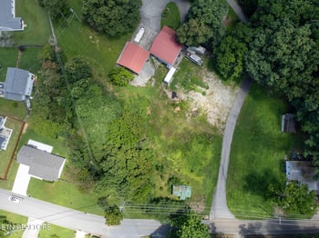 8158 Bell Campground Rd, Powell, TN 37849