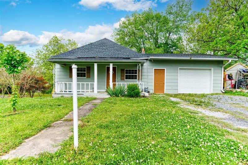 816 Cantrell Pl, Etowah, TN 37331