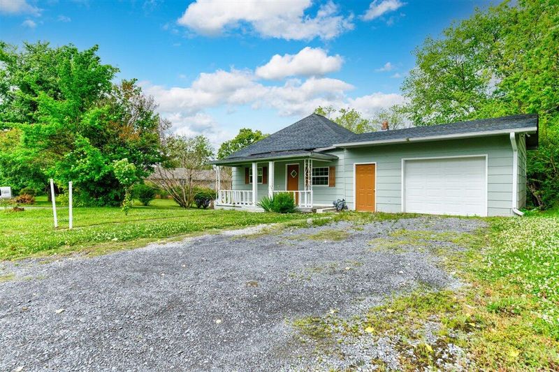 816 Cantrell Pl, Etowah, TN 37331