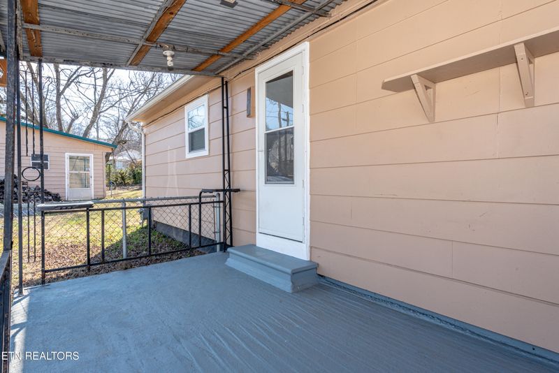 816 Gilbert Ave, Maryville, TN 37804