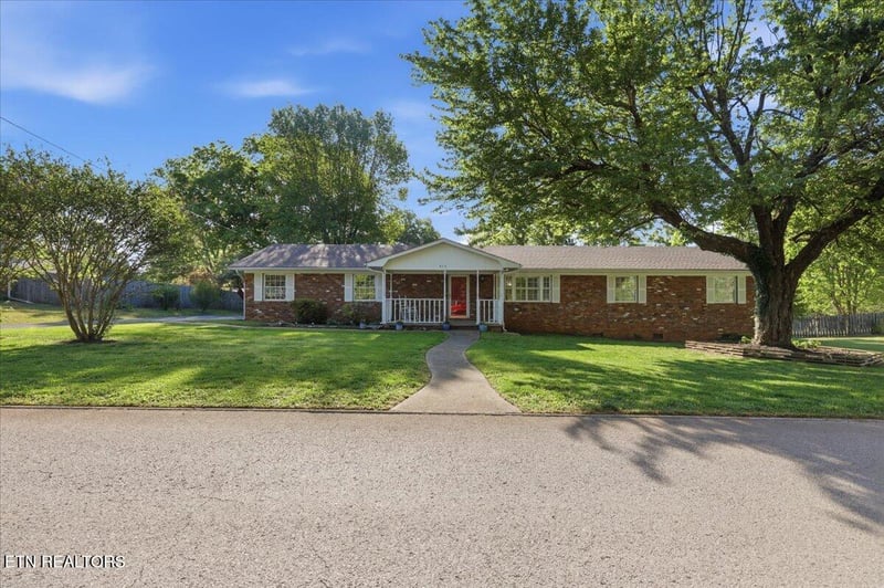 816 Kevin Rd, Knoxville, TN 37923