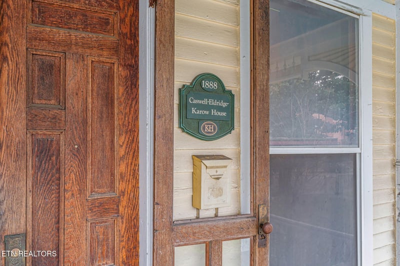 816 N 4th Ave, Knoxville, TN 37917