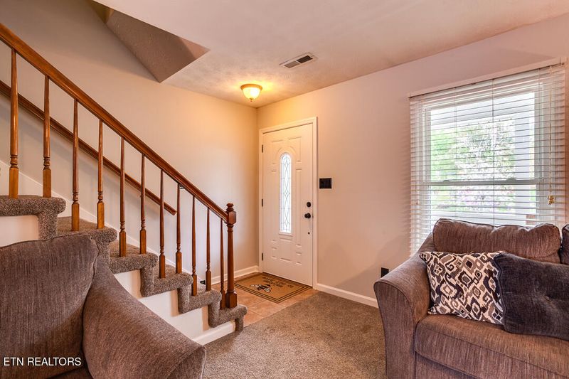 816 Tate Trotter Rd, Powell, TN 37849