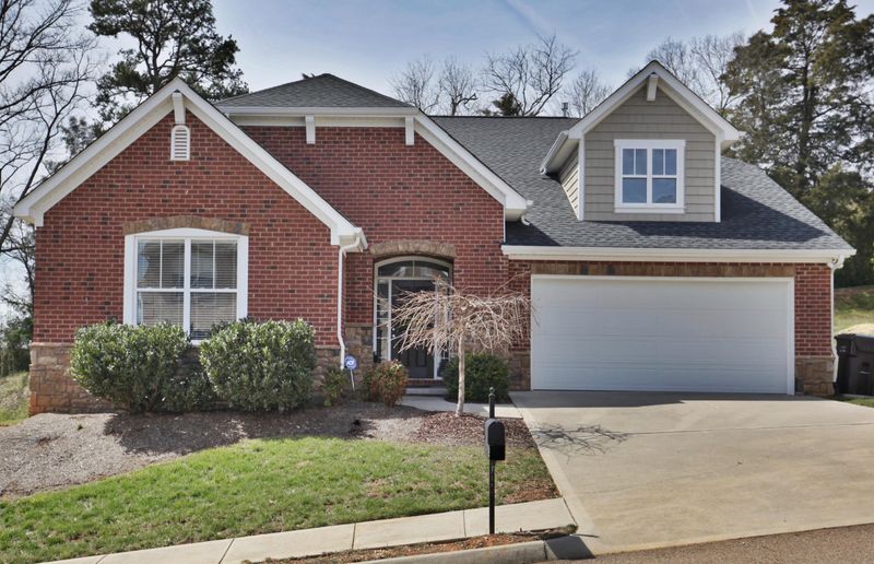 817 Heathgate Rd, Knoxville, TN 37922