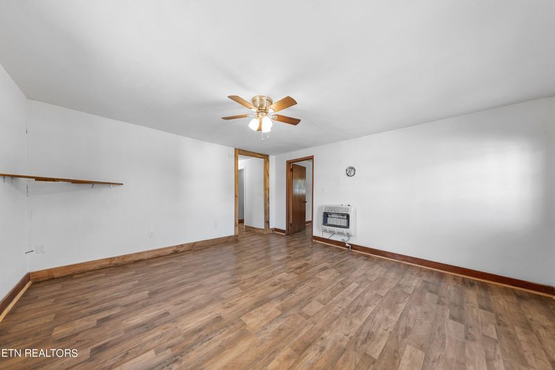 817 Main St, Jacksboro, TN 37757