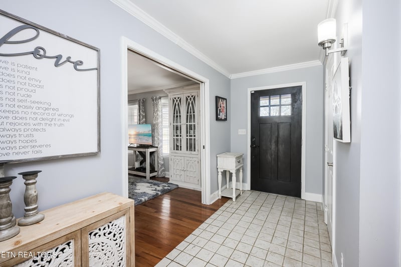 817 Montvue Ave, Kingston, TN 37763
