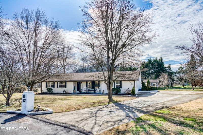817 Montvue Ave, Kingston, TN 37763