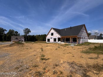 818 Greenhead Ln, Knoxville, TN 37924