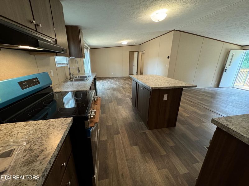 818 Ivory Rd, Athens, TN 37303
