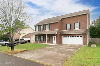 819 Dowry Ln, Knoxville, TN 37919