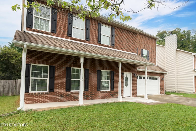 819 Dowry Ln, Knoxville, TN 37919