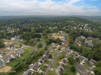819 Dowry Ln, Knoxville, TN 37919