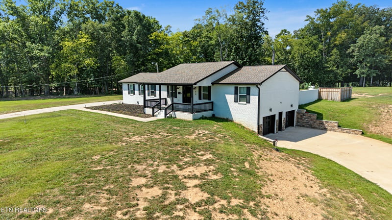 819 Edna Garland Rd, Maryville, TN 37801