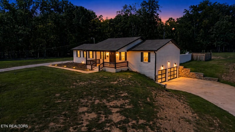 819 Edna Garland Rd, Maryville, TN 37801
