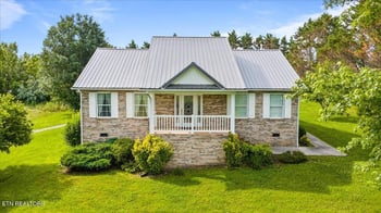819 Island Ford Rd, Jacksboro, TN 37757
