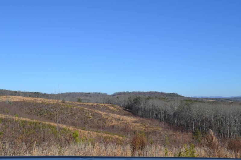 819 Loshbough Rd, Crossville, TN 38572