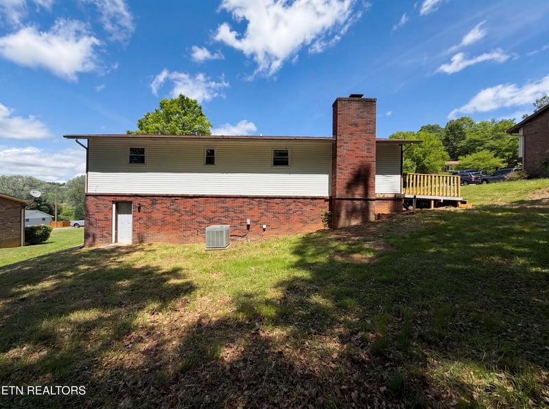 819 Scenic Cir, Seymour, TN 37865