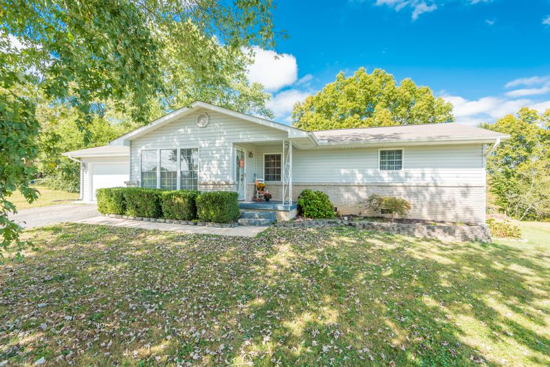 820 Bonnyview Ave, Kingston, TN 37763