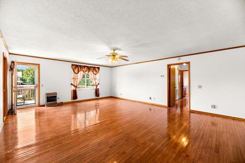 820 Clearmont Dr, Etowah, TN 37331