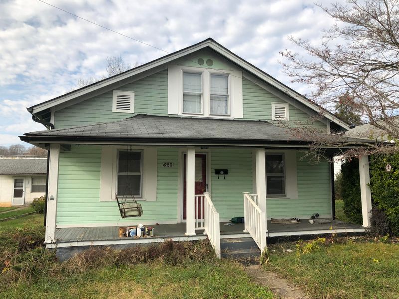 820 Rosedale Ave, Loudon, TN 37774