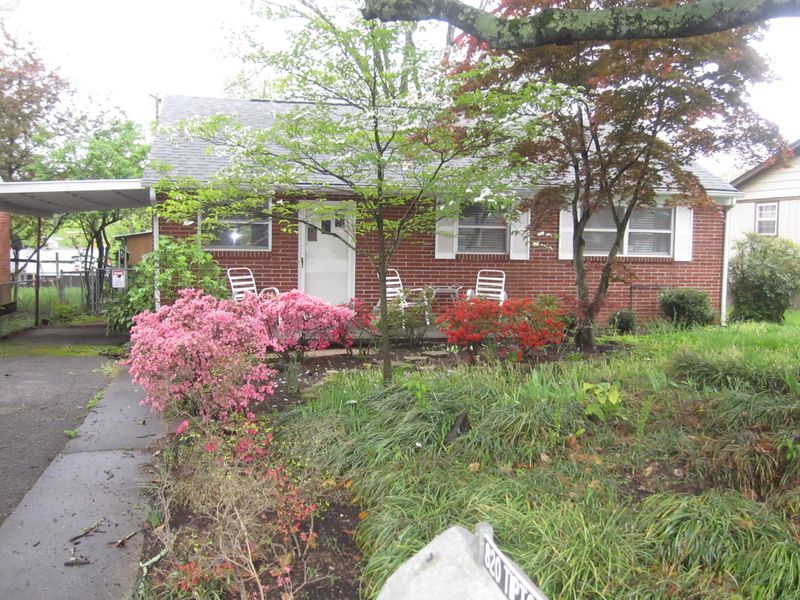 820 Tipton Ave, Knoxville, TN 37920