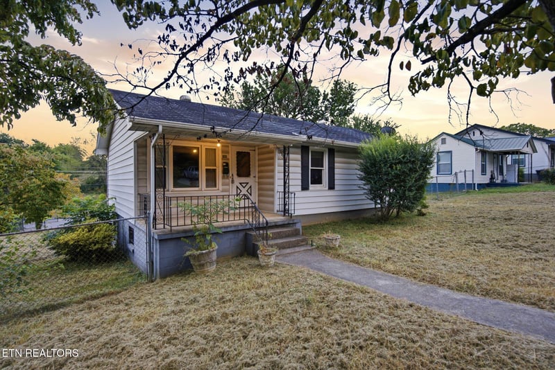 820 W Emerald Ave, Knoxville, TN 37921