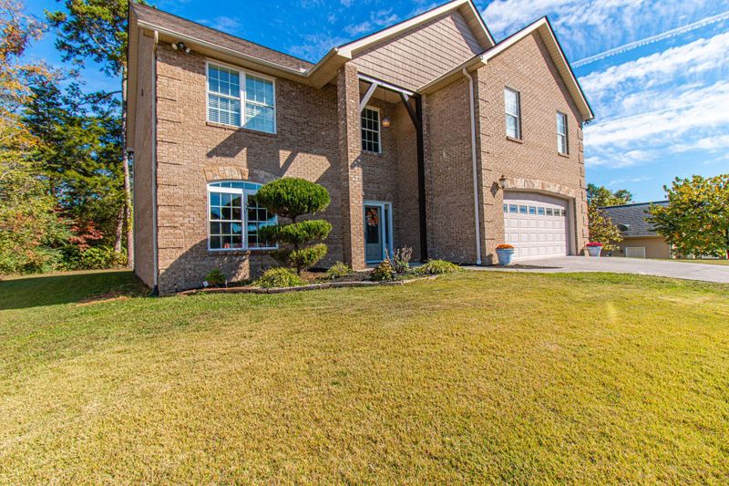 8200 Broken Rock Ln, Knoxville, TN 37924