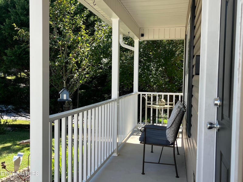 8201 Oak Terrace Ln, Powell, TN 37849