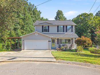 8201 Tangle Grove Ln, Powell, TN 37849