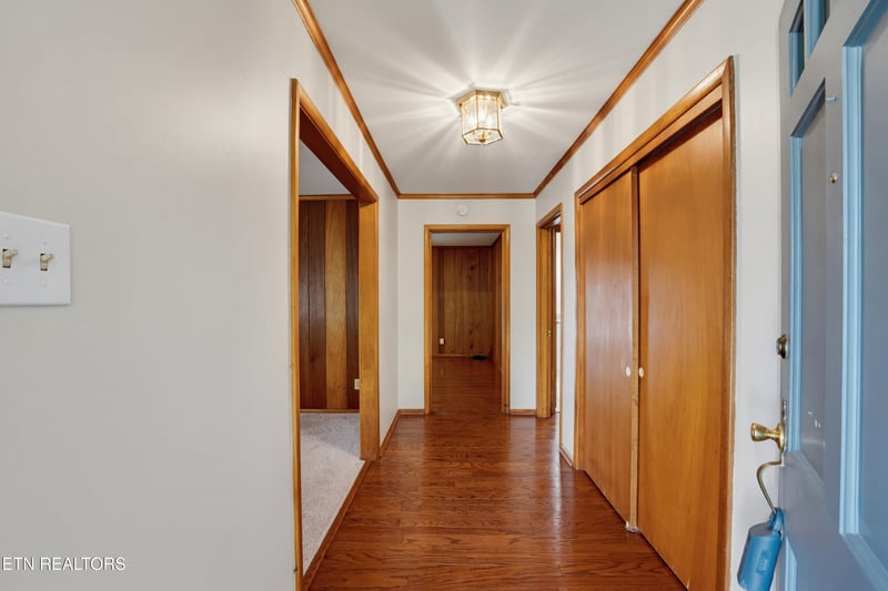 8204 Bennington Dr, Knoxville, TN 37909