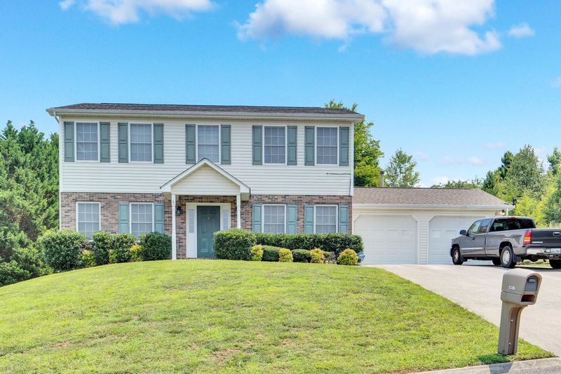 8206 Gamblers Choice Tr, Powell, TN 37849
