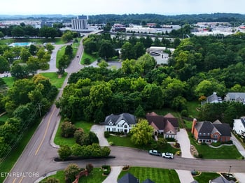 8206 Glenrothes Blvd, Knoxville, TN 37909