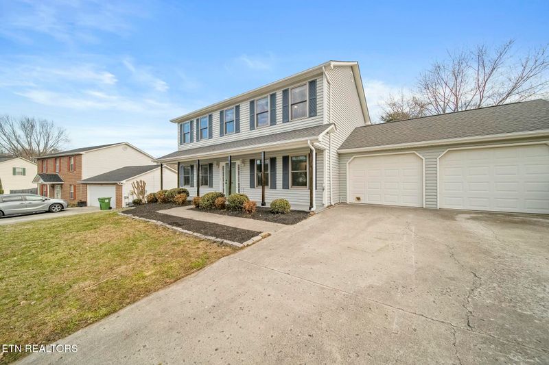 8206 Jack Russell Ct, Powell, TN 37849