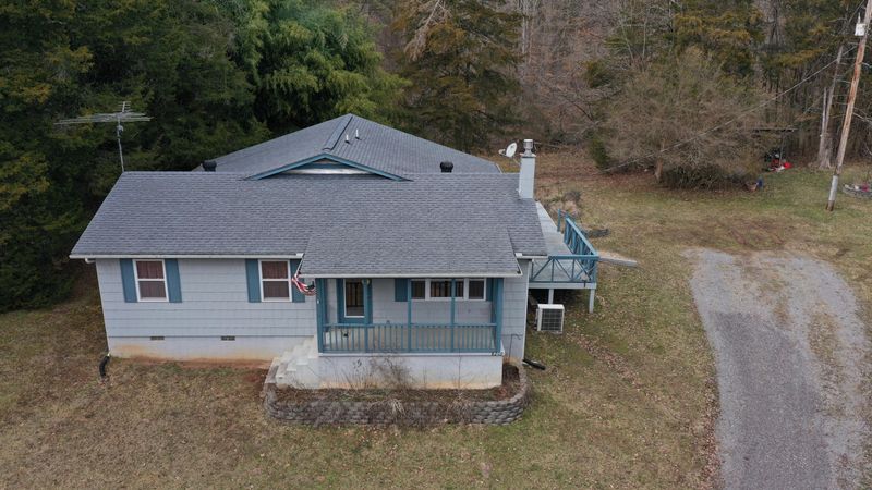 8209 Corryton Luttrell Rd, Corryton, TN 37721