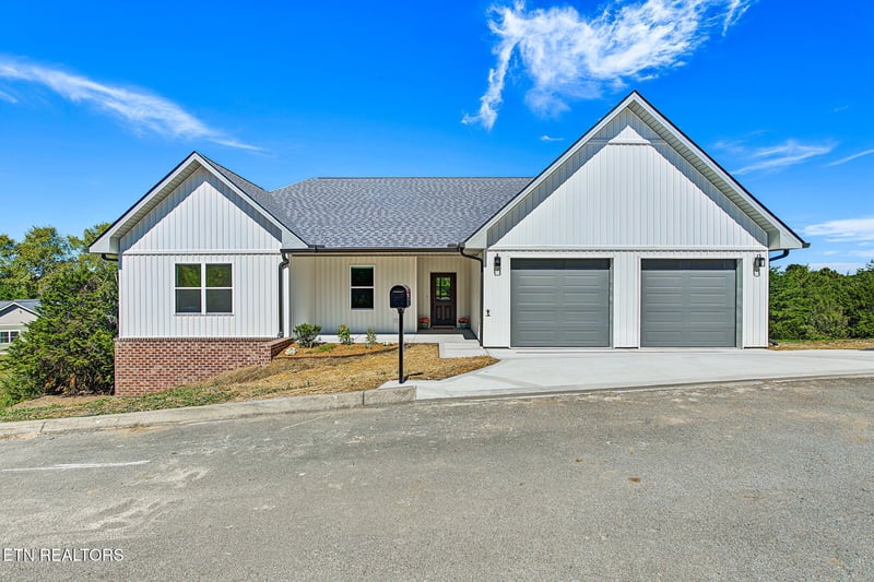 821 Gavin Ln, Seymour, TN 37865