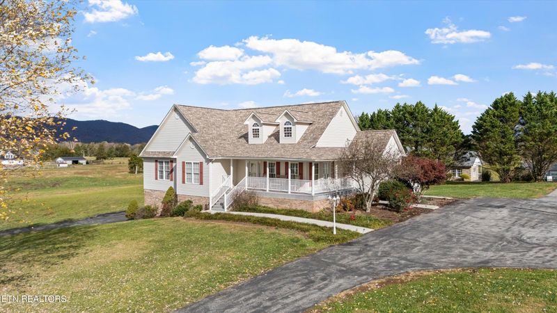 821 Island Ford Rd, Jacksboro, TN 37757