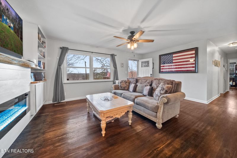 821 Paint Rock Ferry Rd, Kingston, TN 37763