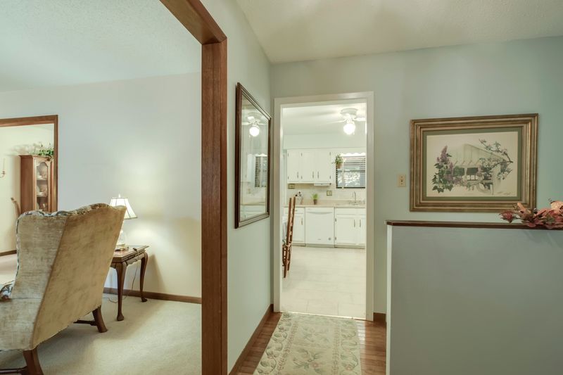 821 Sunnydale Rd, Knoxville, TN 37923