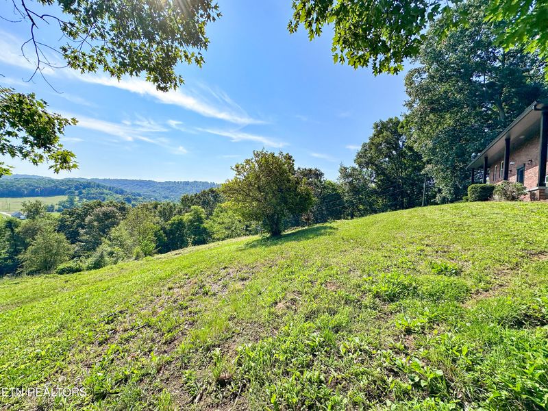 8211 Trundle Rd, Knoxville, TN 37920