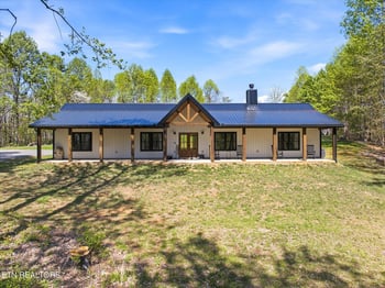 8212 Barker Rd, Corryton, TN 37721