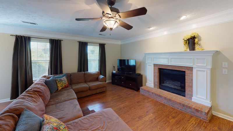8212 Gamblers Choice Tr, Powell, TN 37849