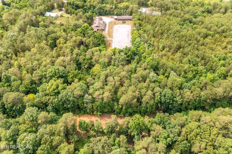 8216 Strawberry Plains Pike, Knoxville, TN 37924