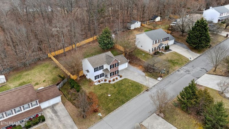 8218 Foxworth Tr, Powell, TN 37849