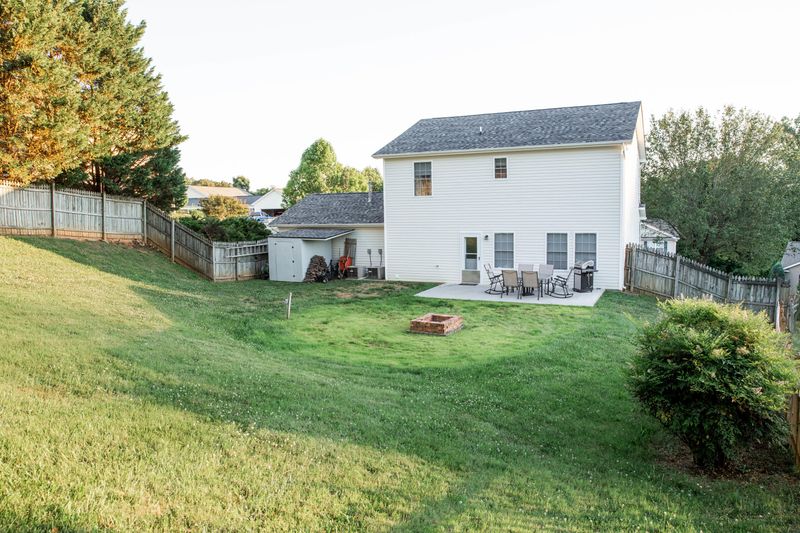 8218 Gamblers Choice Tr, Powell, TN 37849