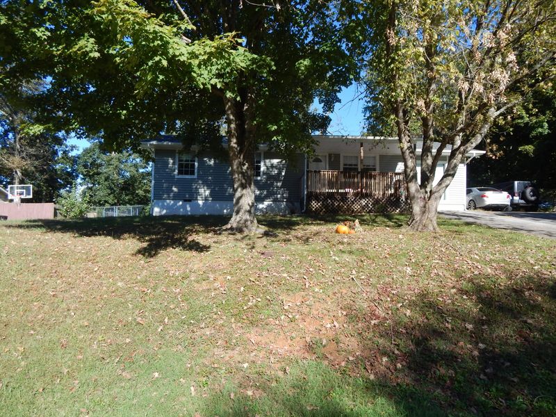 822 Houston Dr, Seymour, TN 37865