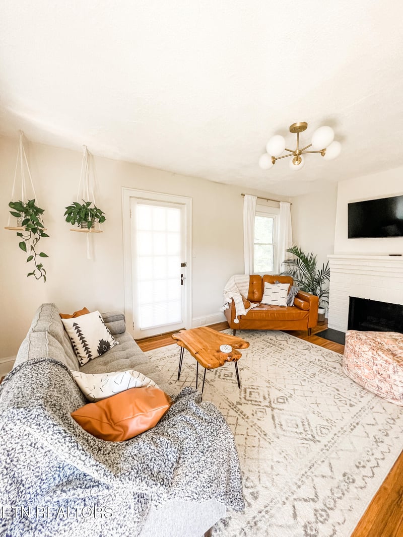 822 Radford Pl, Knoxville, TN 37917