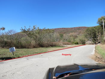 822 Renfro Rd, Harriman, TN 37748