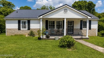 822 Rose Hill Dr, Lafollette, TN 37766